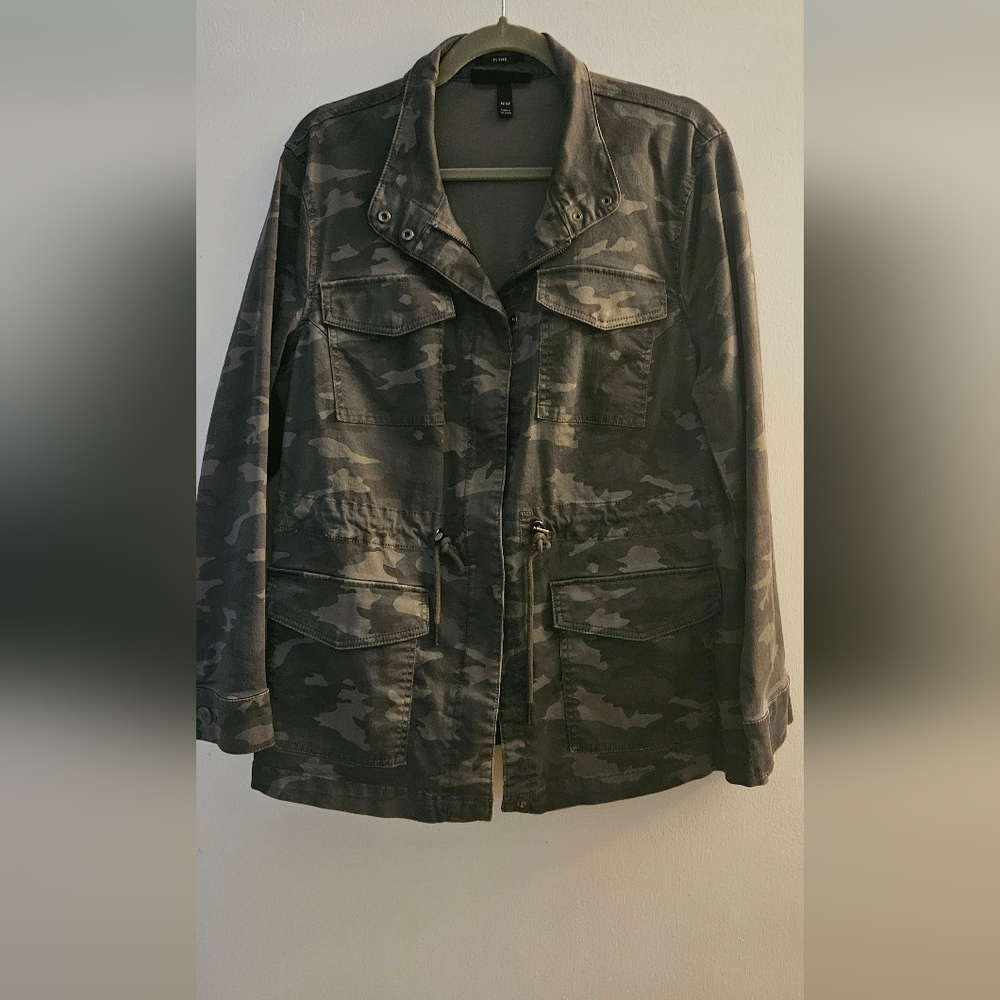 Womens Stylish Camo Jacket, Cinched Waist
